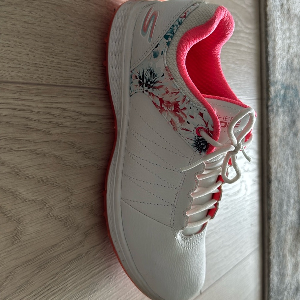 Sketchers Women’s Golf Shoe